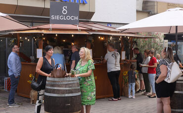 Weingenuss auf der Marktstraße: Winnender Weintage im ansprechenden Ambiente.