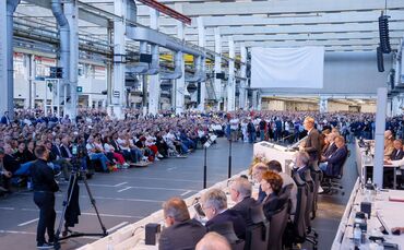 Betriebsversammlung bei VW in Wolfsburg