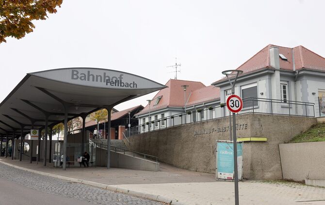 Die Polizei sucht nach dem unbekannten Täter (Symbolfoto).