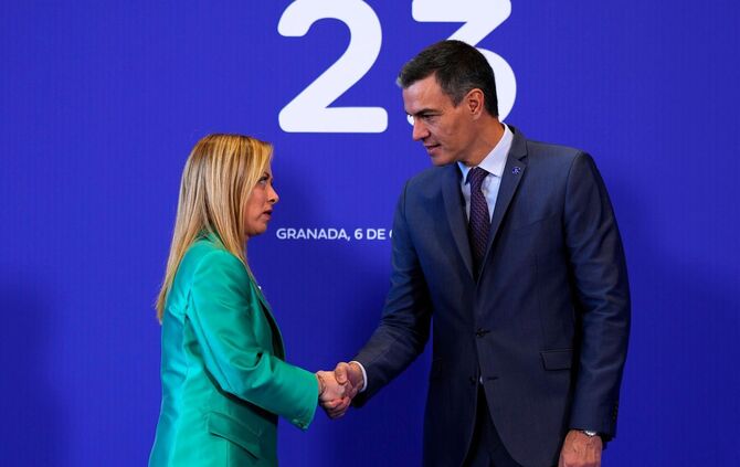 Meloni und Sanchez