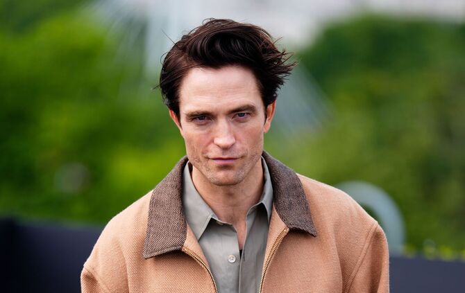 Robert Pattinson