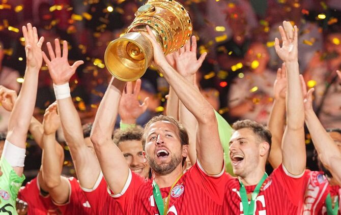 Harry Kane gewinnt mit seinem Team Bayern München den DFB-Pokal.