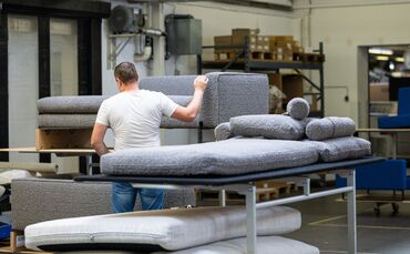 Möbelproduktion bei COR Sitzmöbel
