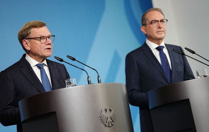 Statement Dobrindt und Wadephul zur Sprengstoff-Drohne