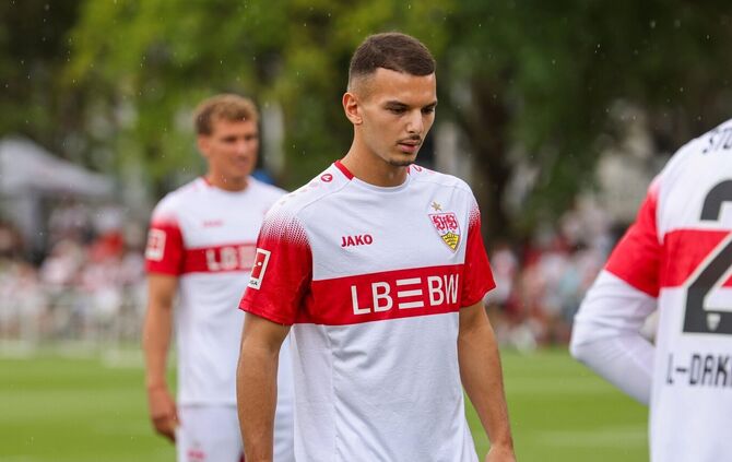 Badredine Bouanani verlässt den VfB Stuttgart wohl in Richtung Schottland.