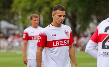 Badredine Bouanani verlässt den VfB Stuttgart wohl in Richtung Schottland.