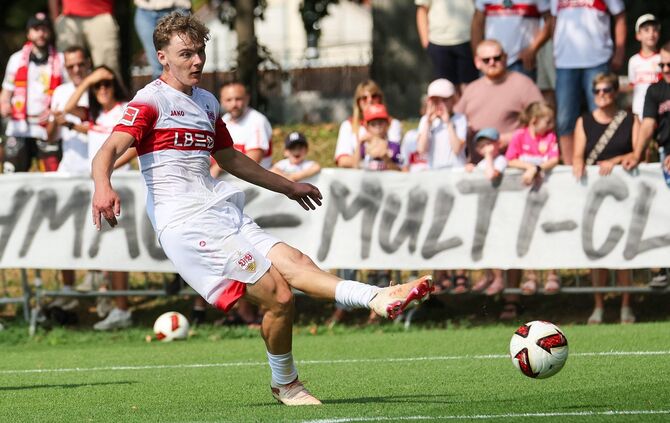 Überzeugte Sebastian Hoeneß in der Vorbereitung: VfB-Talent Yanik Spalt.