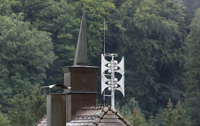 Am bundesweiten Warntag werden die Sirenen heulen, im Bild die Sirene am Bürgerhaus Walkersbach. (Archivbild)