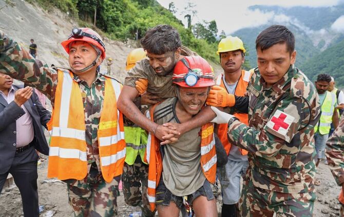 Nach der Sturzflut im Himalaya