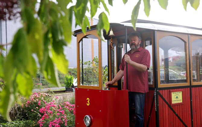 Michael Jahnle im Retro-Triebwagen.