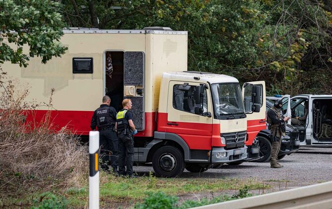 Polizei stürmt Fahrzeug von Sabotage-Verdächtigem