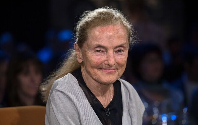 schauspielerin-erni-mangold-mit-99-gestorben-kultur-unterhaltung
