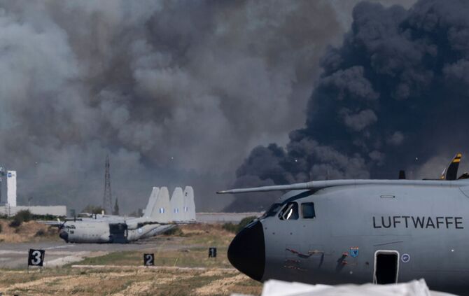 F-4 Phantom stürzt bei Flugshow in Griechenland ab