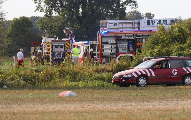 Das Flugzeug stürzte aus bislang ungeklärter Ursache ab.