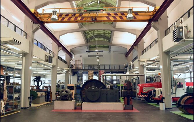 Das Backnanger Technikforum zeigt historische Maschinen und Fahrzeuge im industriegeschichtlichen Schaulager.