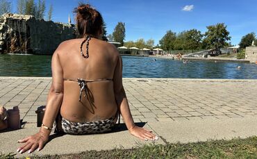 Kristine bereut ihr Tattoo nicht. Gezeichnet haben es ihre Söhne.