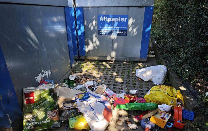 Wieder illegale Müllablagerungen in der Alfred-Klingele-Straße.