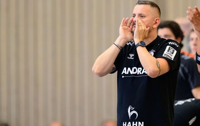 U19-Trainer Danijel Grgic war mit seinem Team in der Vorbereitung im Trainingslager in Großwallstadt.