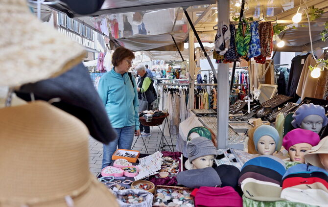 Das Warenangebot auf dem Winnender Krämermarkt ist groß.