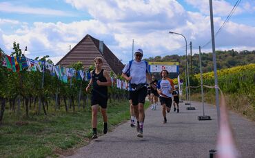 So war der Spendenlauf durch die Weinberge.