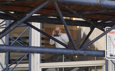 Bei Veranstaltungen der AfD oder ihrer Nachwuchsorganisation von Teilnehmern fotografiert werden? Für Journalisten Alltag. Was m