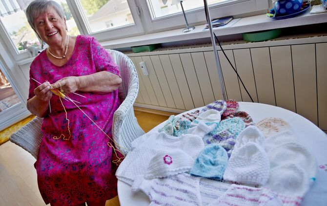 Am liebsten greift Gisela Guntow täglich zu Stricknadeln und Wolle.