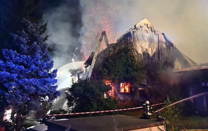 Stallbrand führt zu Millionenschaden