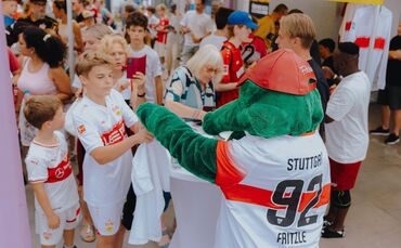 Als Ersatz für das ausgefallene Testspiel kam am 1. August das Maskottchen "Fritzle" nach Weinstadt, Ende September schauen die 