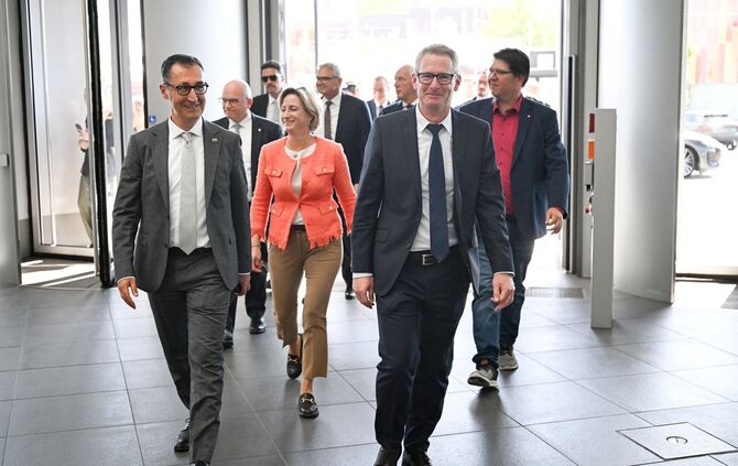 Wenn er die Kostenstruktur des Standorts Neckarsulm «vergleiche mit Wolfsburg, dann muss sich Neckarsulm nicht verstecken», sagt