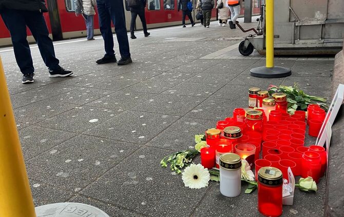 Zugbegleiter stirbt nach Angriff bei Ticketkontrolle