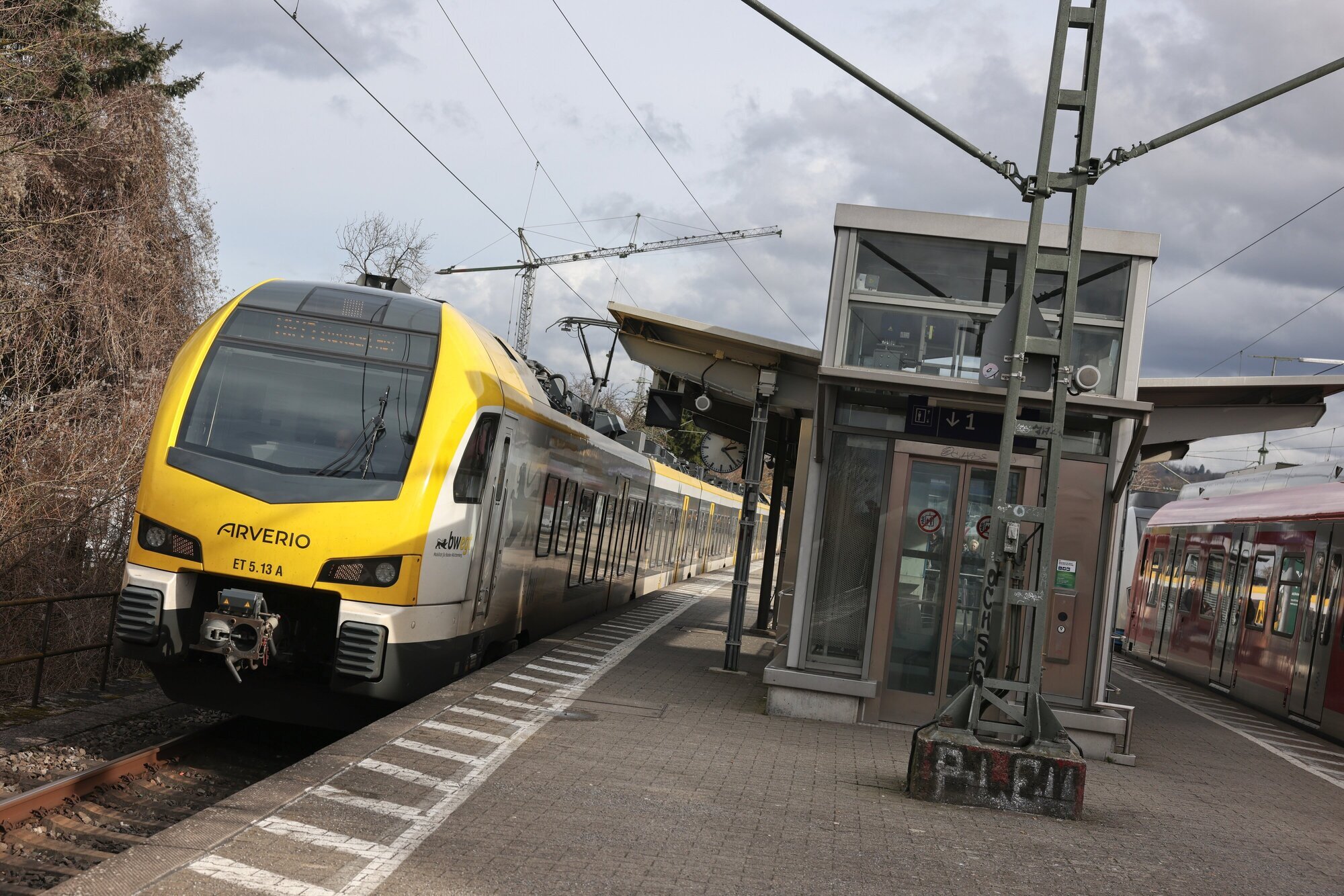 Signalstörung am Hauptbahnhof Stuttgart: Verspätungen auf allen ...