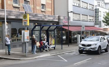 In der Bahnhofstraße in Waiblingen soll der alkoholisierte Mann eine 14-Jährige, die aus dem Bus ausgestiegen war, belästigt hab