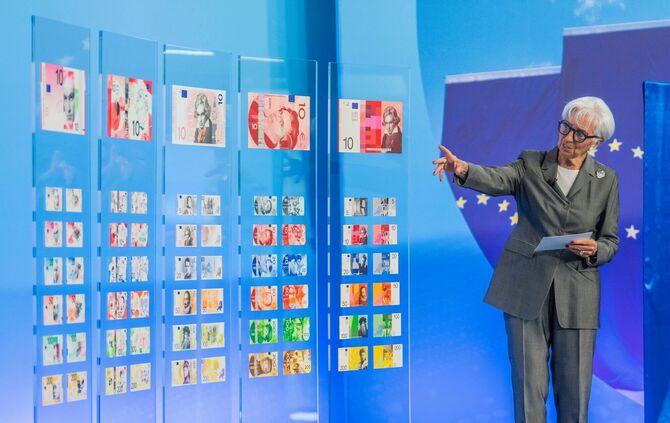 Vorstellung der Entwürfe für die Euro-Banknoten