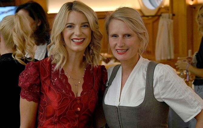 Franziska Reichert und Sina Scherer