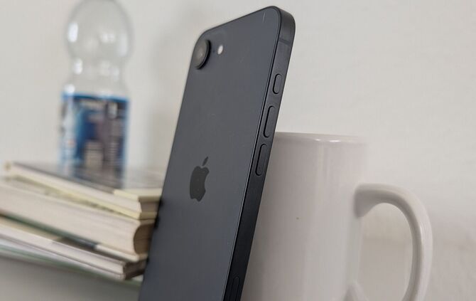 Weil sie ahnte, dass der Streit eskalieren würde, ließ eine 25-Jährige die Kamera ihres Smartphones die Szene im Schlafzimmer au