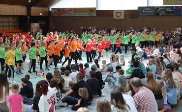 Tanzwoche „Bewegte Schule“ an der GMS Korb im letzten Schuljahr (Archivfoto).