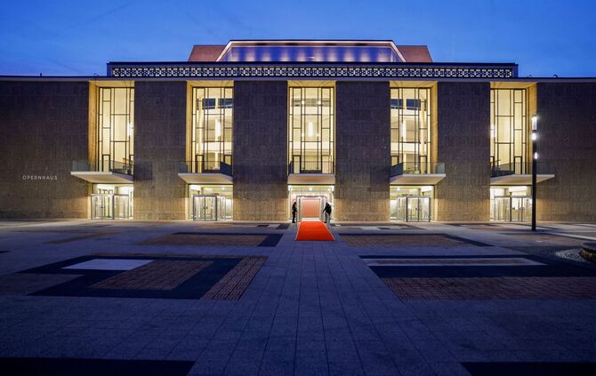Festakt zur Wiedereröffnung von Kölner Oper und Schauspielhaus