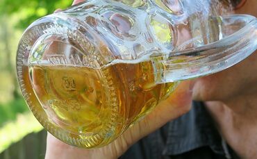 Fallen die Preise für eine Maß Bier in diesem Jahr noch höher aus? (Symbolbild)