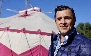 Rudolf Renz stand schon mit 5 Jahren in der Manege. Nun hat er seinen eigenen Zirkus.