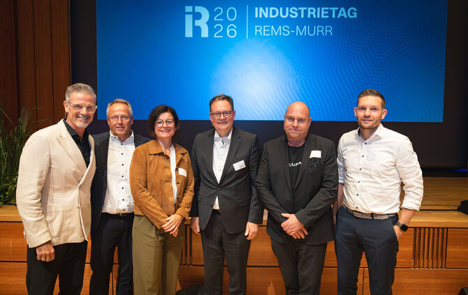 Moderator Michael Antwerpes, Heino Wolkenhauer (Geschäftsführender Gesellschafter der Wilhelm Schetter GmbH Haustechnik), Nicola