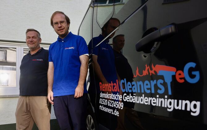 Sie heißen eigentlich „Remstal Cleaners“, aber angesprochen werden sie immer auf ihren Untertitel: Thomas Gantner (links) und An