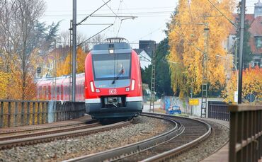 Am Montagnachmittag (28.09.) kam es zu Streckensperrungen in Stuttgart. (Symbolbild)