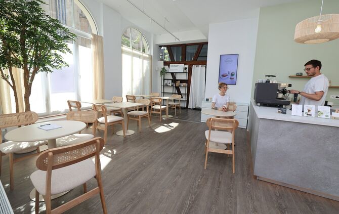 Lena Schneider und Fabian Gligor im Yorokobi Café. (Archivfoto)
