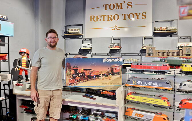 "Tom's Retro Toys": Tom Louw eröffnet in der Konstanzer-Hof-Gasse einen Sammlerladen mit Lager und Werkstatt für Modelleisenbahn