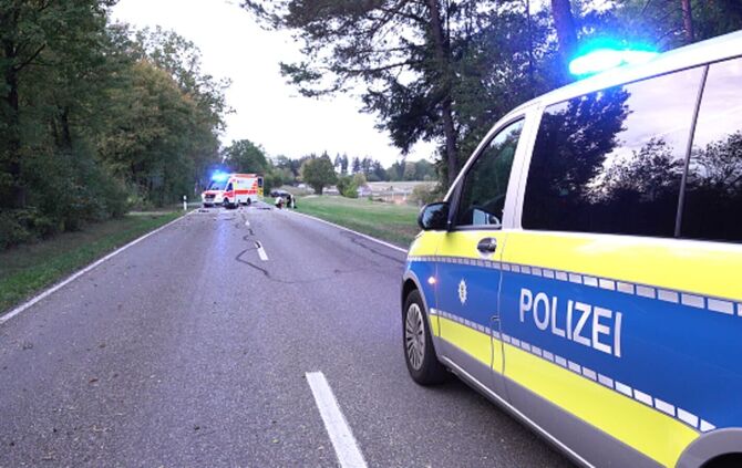 Unfall mit Vollsperrung auf der Landesstraße 1080.