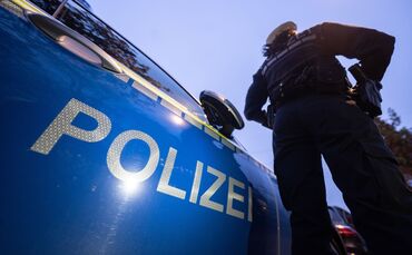Die Polizei konnte den Tatverdächtigen am Sonntag fassen. Jetzt sitzt er in Untersuchungshaft. (Symbolbild)