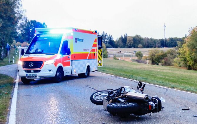 Unfall mit Vollsperrung auf der Landesstraße 1080.