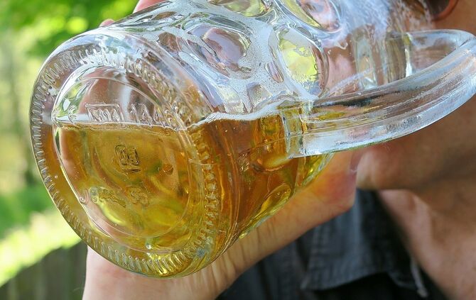 Ein Maßkrug mit Bier (Symbolfoto).