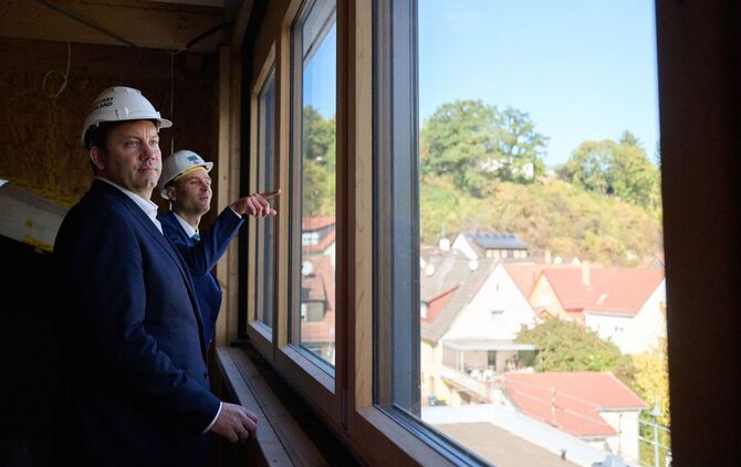 Finanzminister Klingbeil besucht Zukunftsprojekte in Deutschland