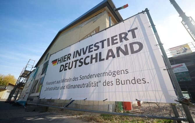 Finanzminister Klingbeil besucht Zukunftsprojekte in Deutschland